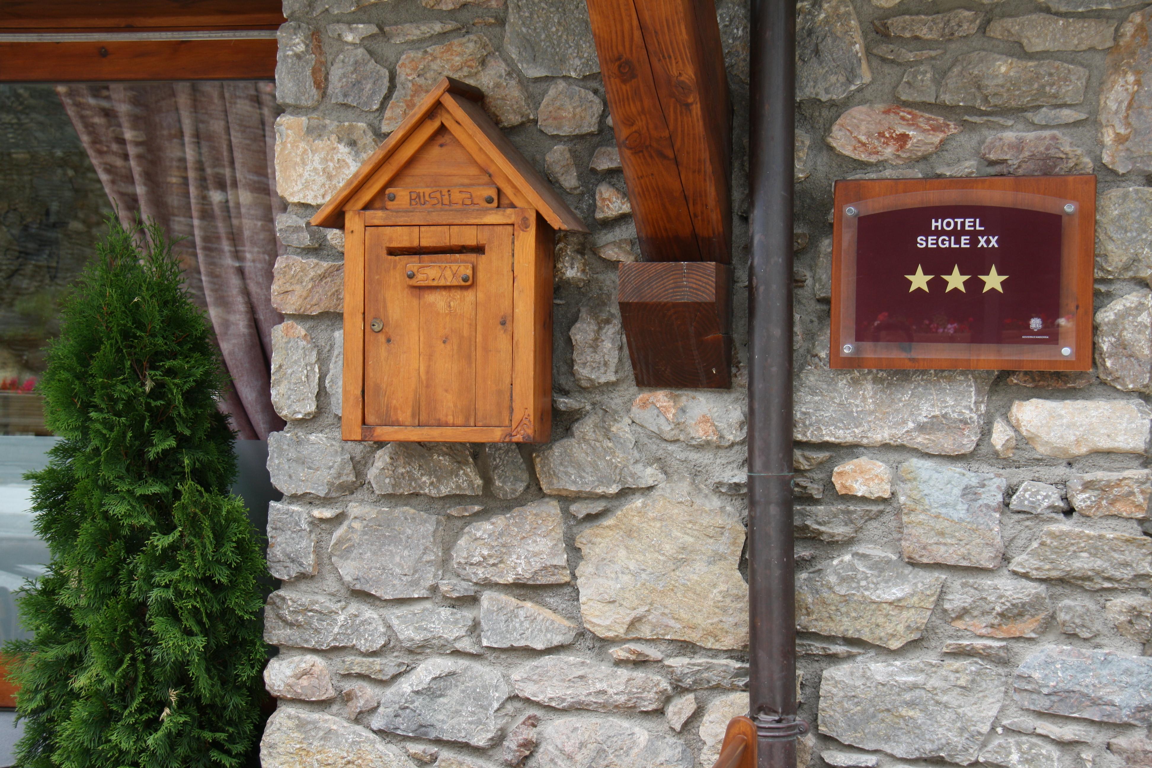 Wuau! Hotel Segle XX Ransol Dış mekan fotoğraf