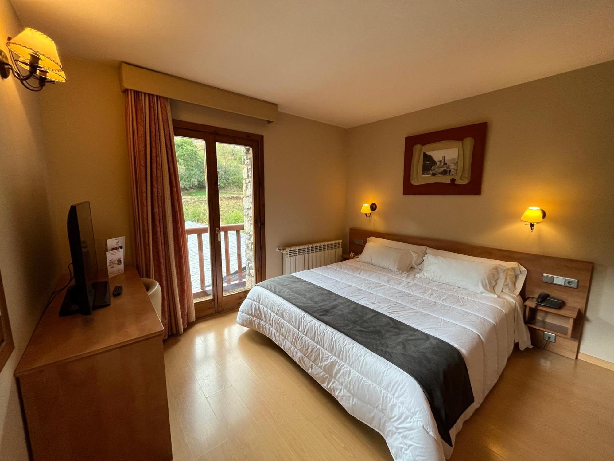 Wuau! Hotel Segle XX Ransol Dış mekan fotoğraf