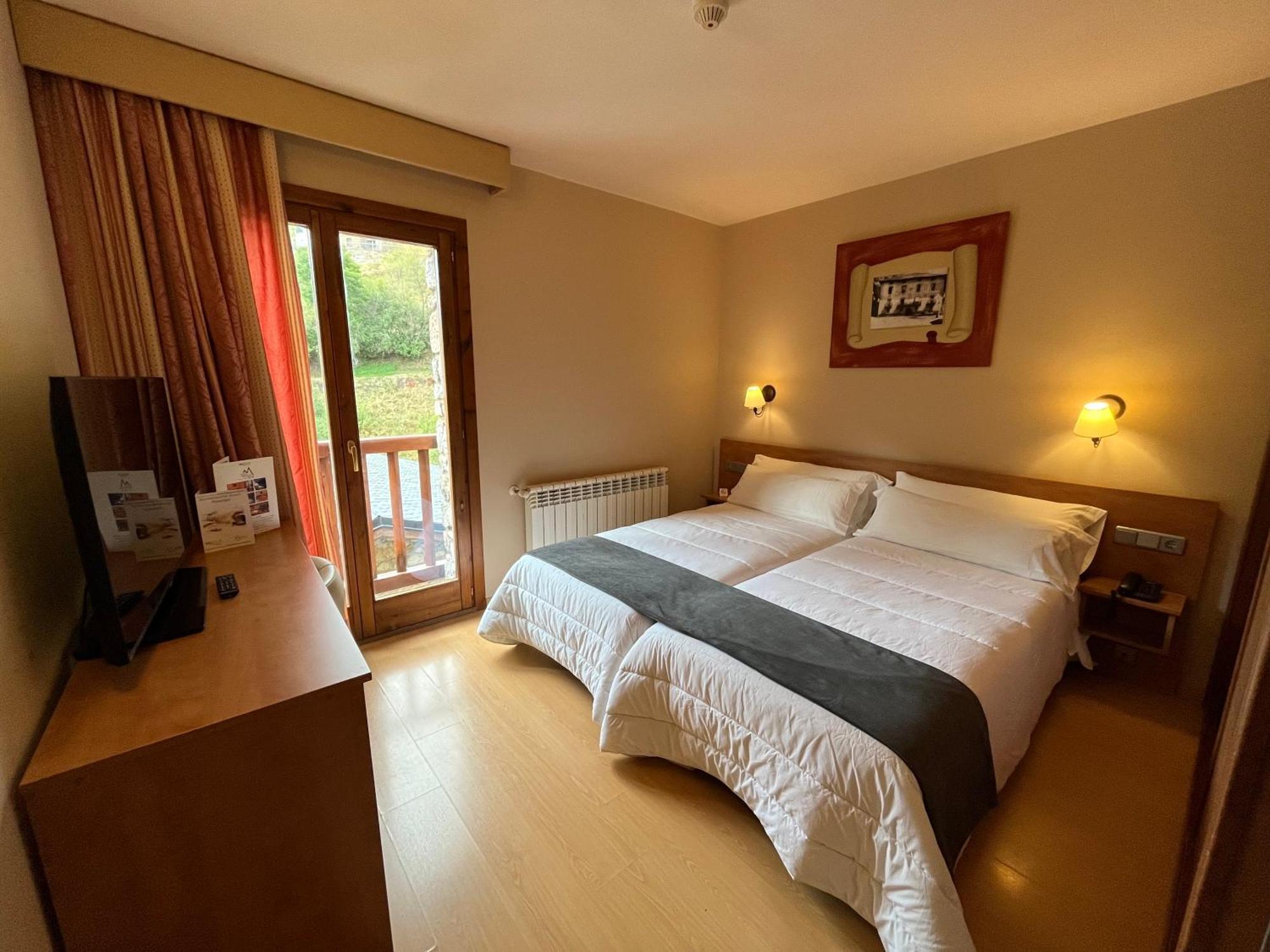 Wuau! Hotel Segle XX Ransol Dış mekan fotoğraf