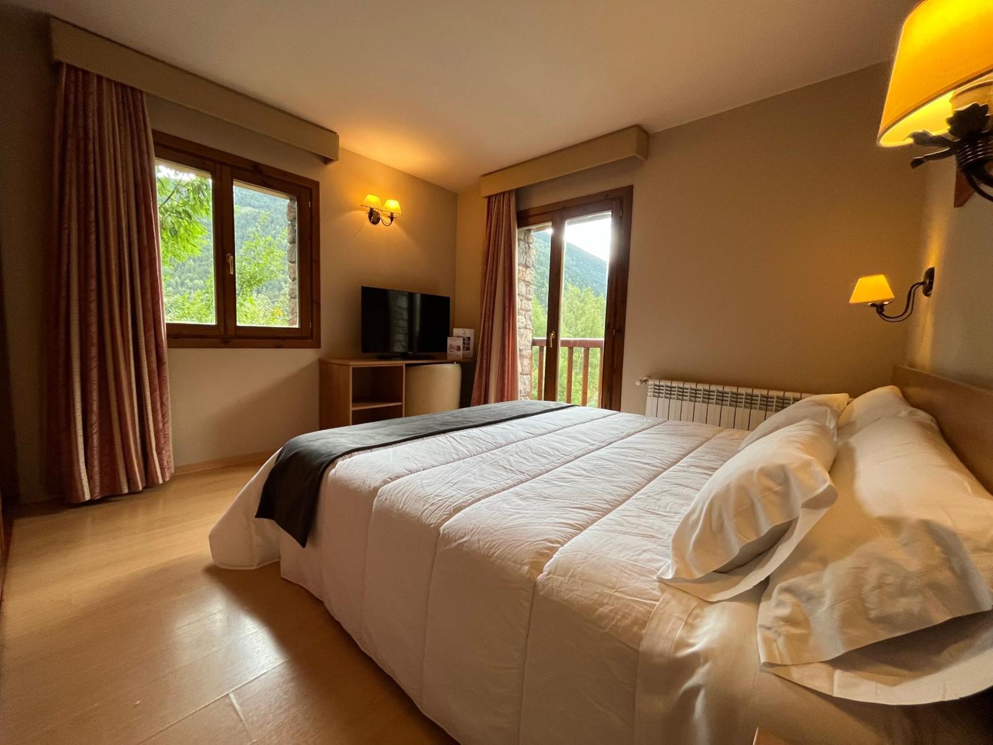 Wuau! Hotel Segle XX Ransol Dış mekan fotoğraf