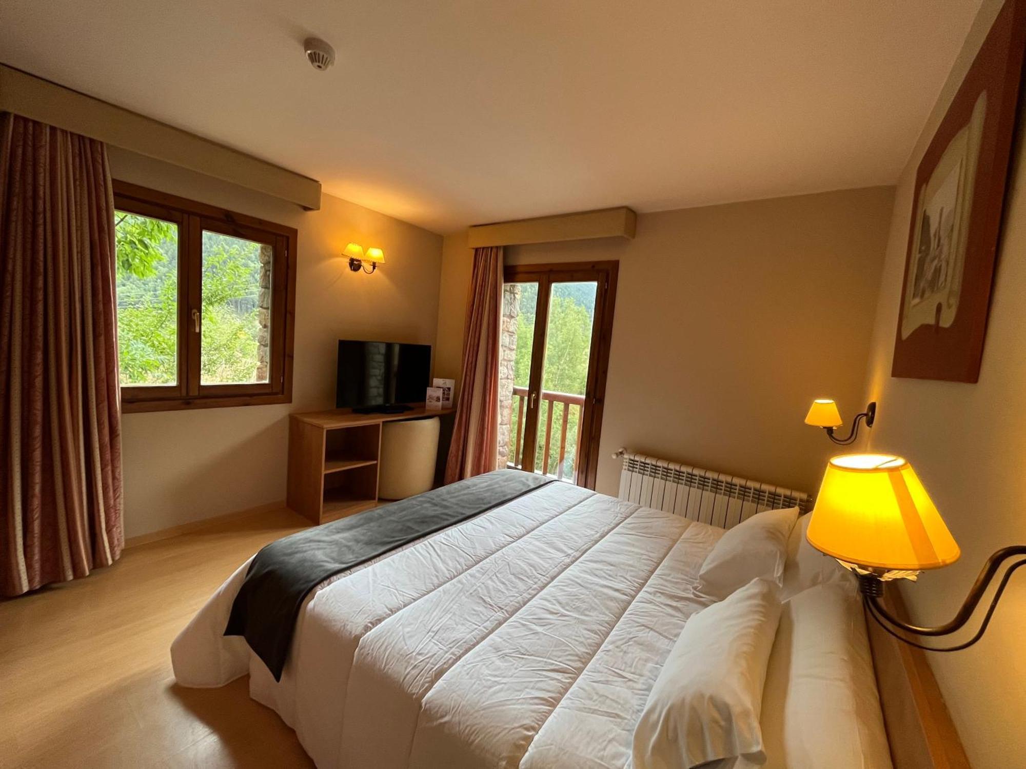 Wuau! Hotel Segle XX Ransol Dış mekan fotoğraf